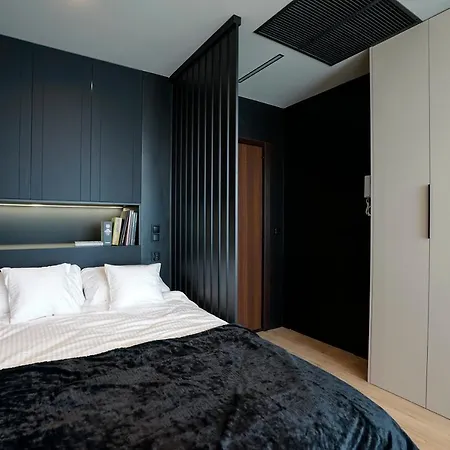 Hanza Studio 1103 شتشيتسين